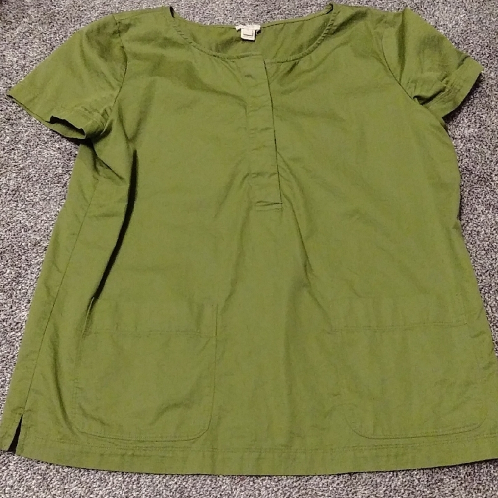 Green Short Sleeve Blouse